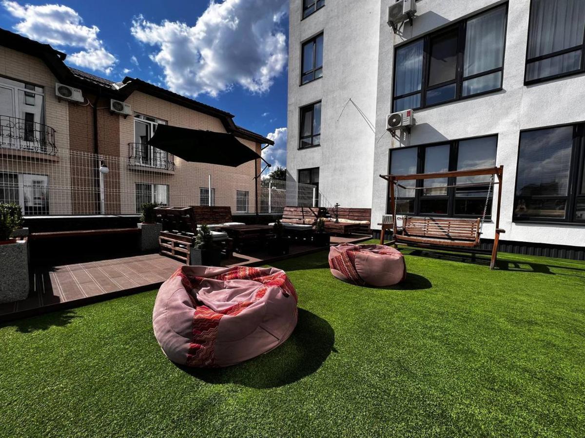 Nyvky Residence Kiev Buitenkant foto